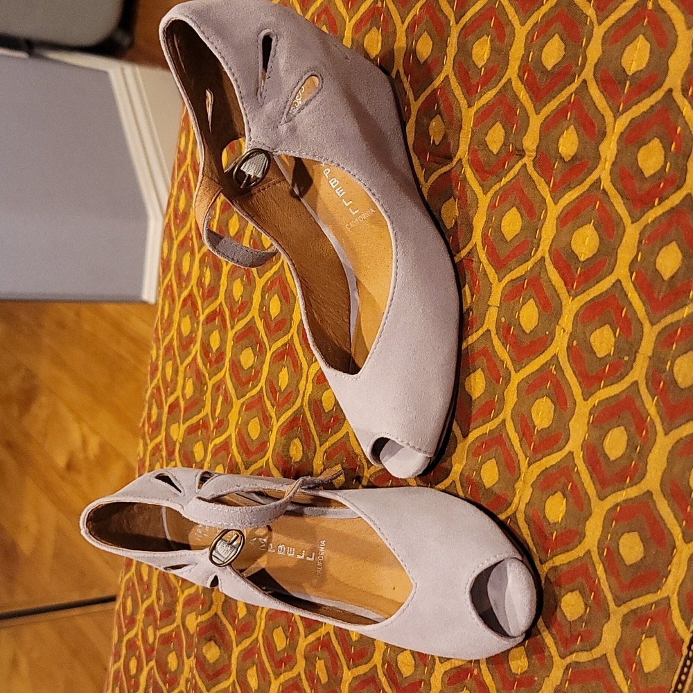 NEW Jeffrey Campell Suade Wedge